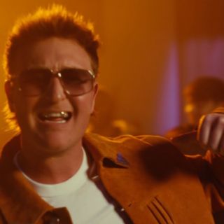 Graham Barham - BREAKUP (DOWN) (Official Visual) Thumbnail