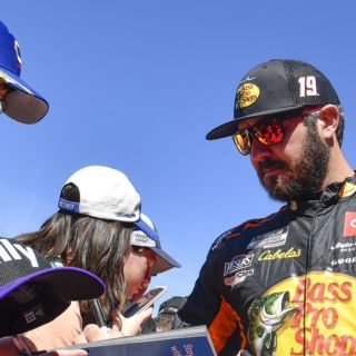 Super Fan Suite - Martin Truex Jr.