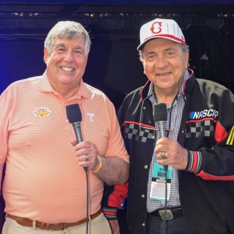 Johnny Bench and Bob Kesling were co-Grand Marshals for the Food City 500.