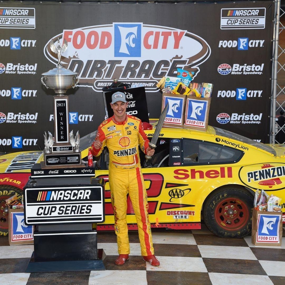 Joey Logano earns historic victory in Food City Dirt Race News Media Bristol Motor Speedway