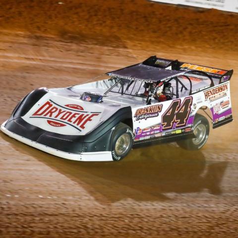 Chris Madden drove his No. 44 Super Late Model to a convincing victory Friday night at the Karl Kustoms Bristol Dirt Nationals.