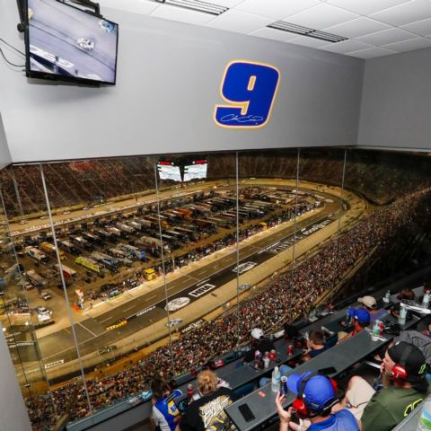 BMS' popular Superfan Suites, where fans of the same driver can hang out together and enjoy the competition on track, is one of the best premium seating options. Here, fans are cheering on the No. 9 of Chase Elliott at the Bass Pro Shops Night Race.