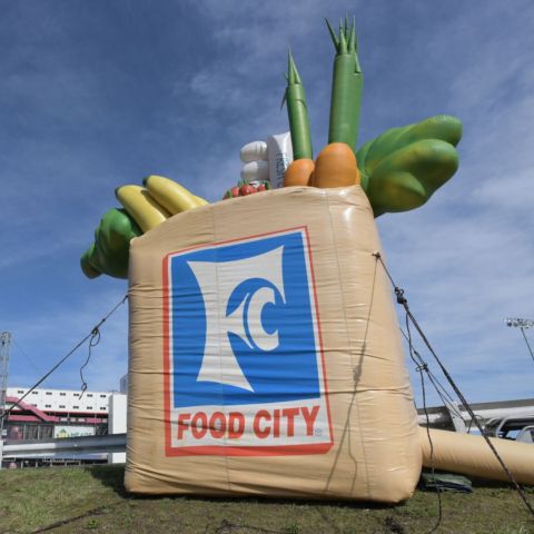 BMS officials announced recently that the new Food City Grab-and-Go concession area will be open during the Food City Dirt Race, April 7-9. The new concession concept will be available to guests near the Gate 15 entrance along the frontstretch.
