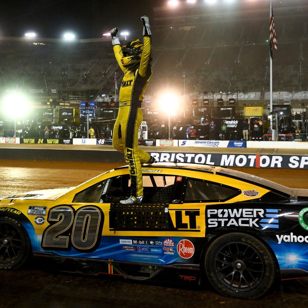Bell scores one for the Cup Series dirt guys with Food City Dirt Race victory News Media Bristol Motor Speedway