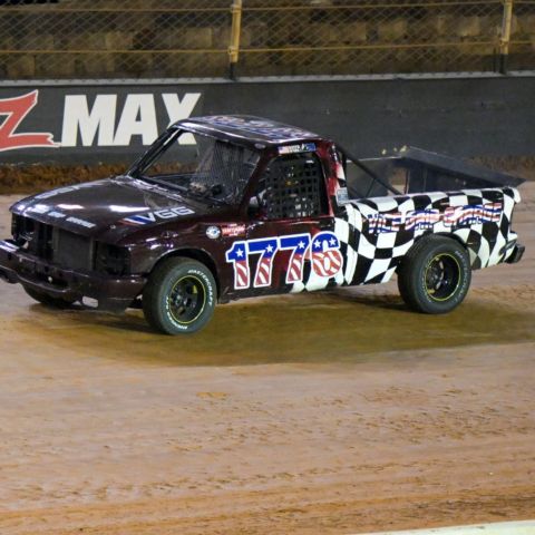 Keith McGee scored the Danger Ranger Dirt driving the 1776 truck owned by Derek Bieri of Vice Grip Garage. 