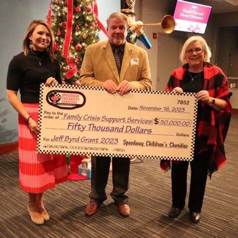 Family Crisis Support Services from Norton, Virginia was named the 2023 Jeff Byrd Grant winner. SCC-Bristol representatives Betsy Holleman (left) and Claudia Byrd (right) present the $50,000 check to Michael Wampler of Family Crisis Support Services.