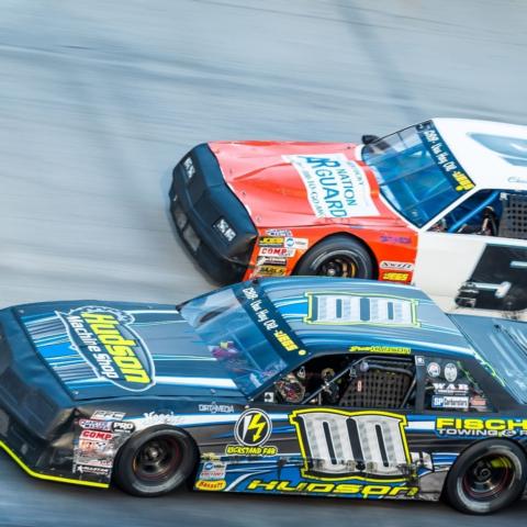 Brett Hudson (00) powered to the Street Stocks victory.